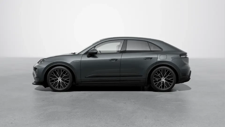 2026 Porsche Macan Electric - Image 15 of 30