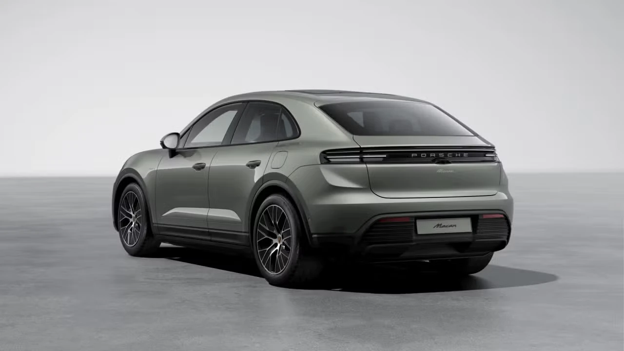 2026 Porsche Macan Electric - Image 20 of 30