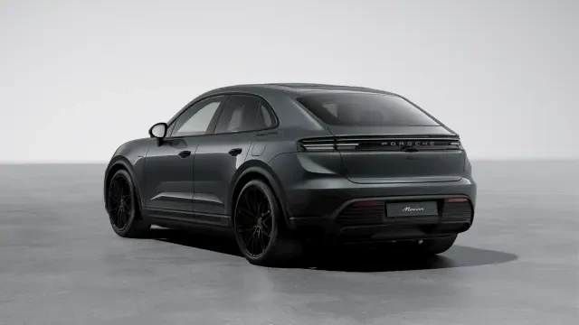 2026 Porsche Macan Electric - Image 22 of 31