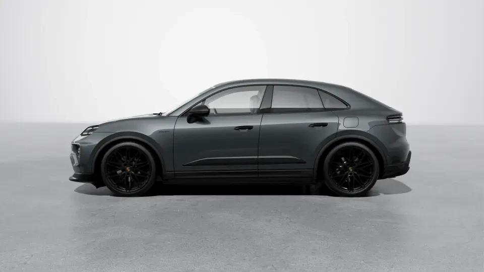 2026 Porsche Macan Electric - Image 15 of 31
