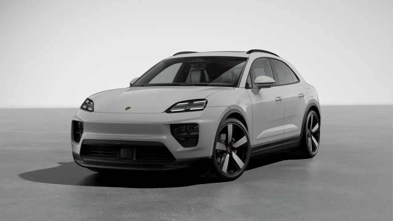 2026 Porsche Macan Electric - Image 8 of 30