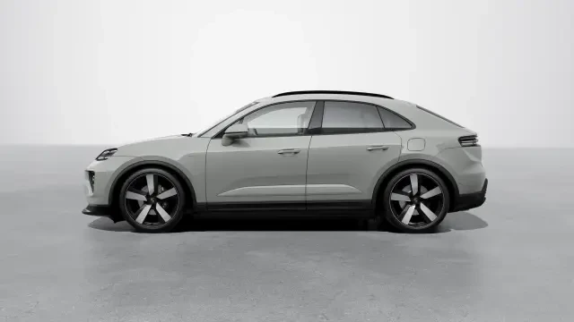 2026 Porsche Macan Electric - Image 14 of 30