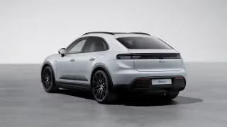 2026 Porsche Macan Electric - Image 17 of 31
