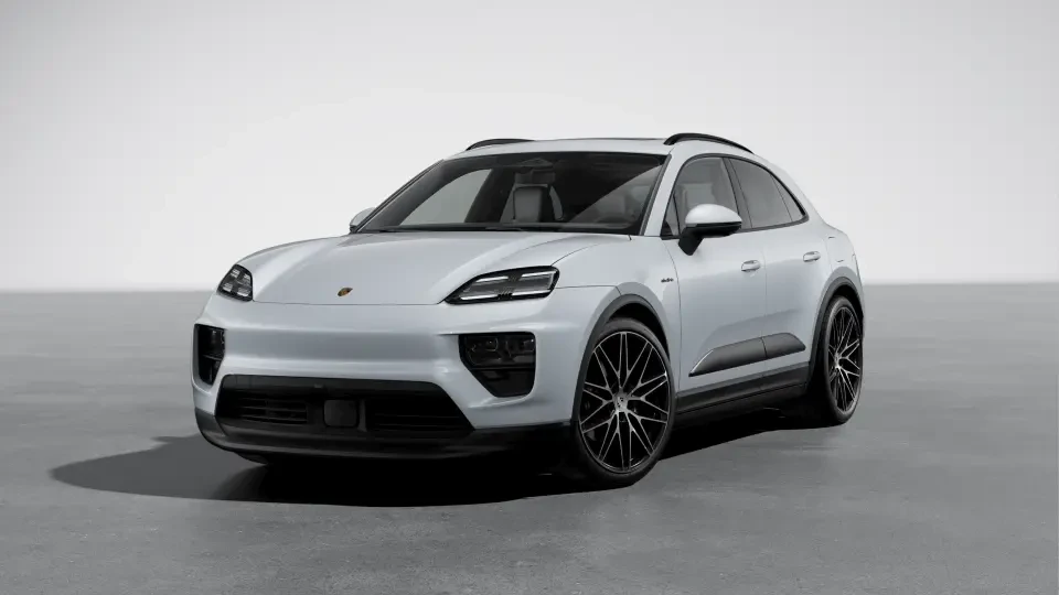 2026 Porsche Macan Electric - Image 7 of 31