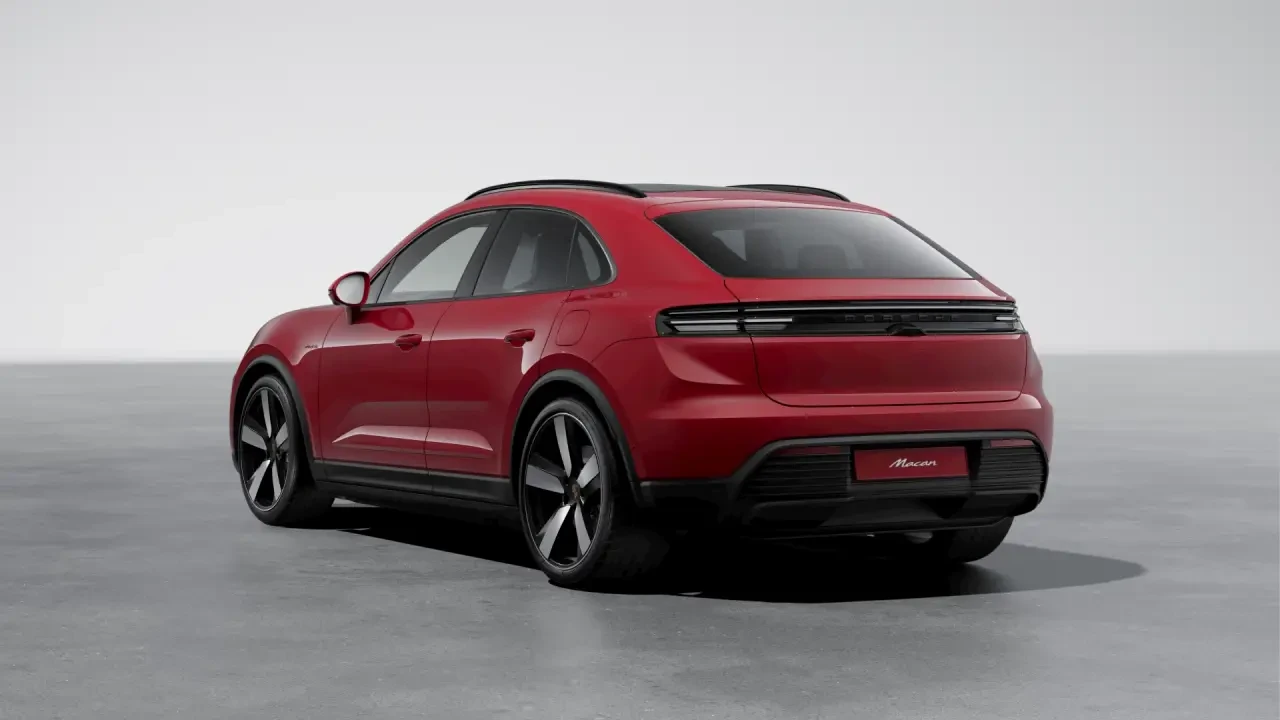 2026 Porsche Macan Electric - Image 24 of 31
