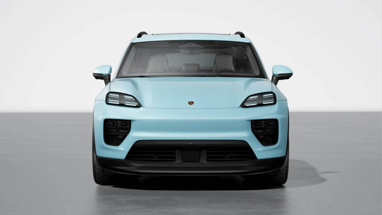 2026 Porsche Macan Electric - Image 8 of 10