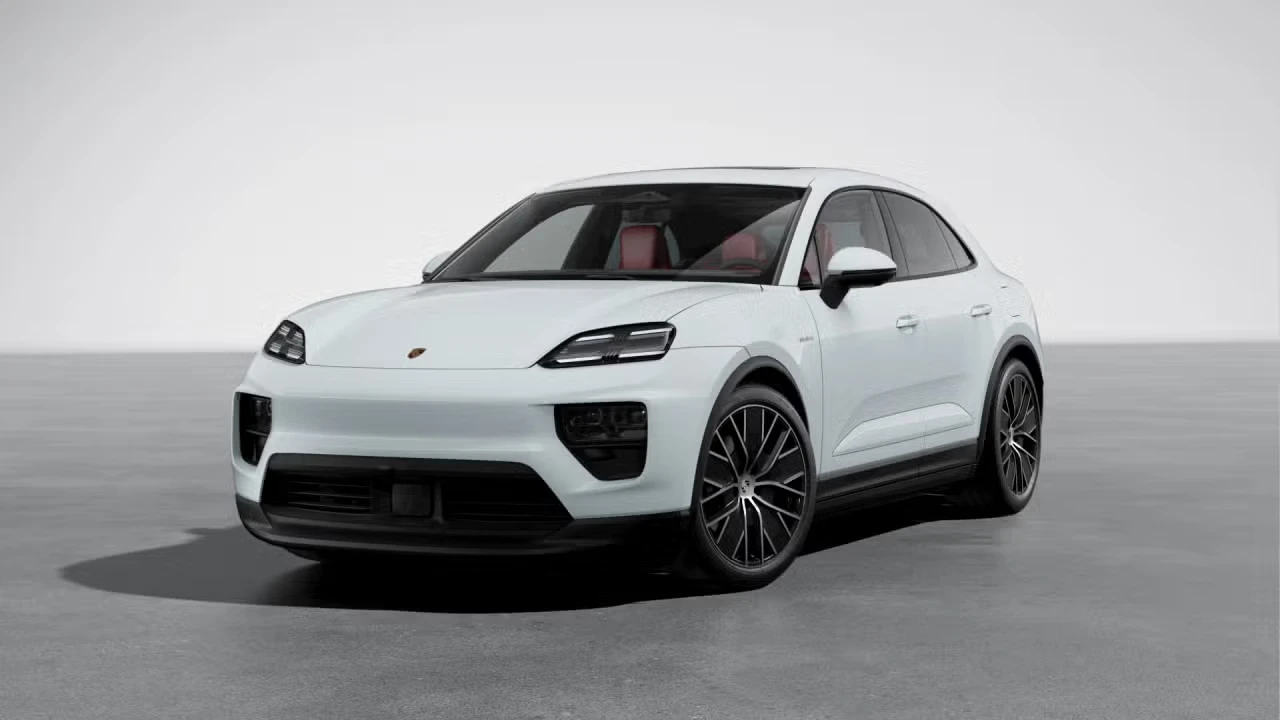 2026 Porsche Macan Electric - Image 4 of 31