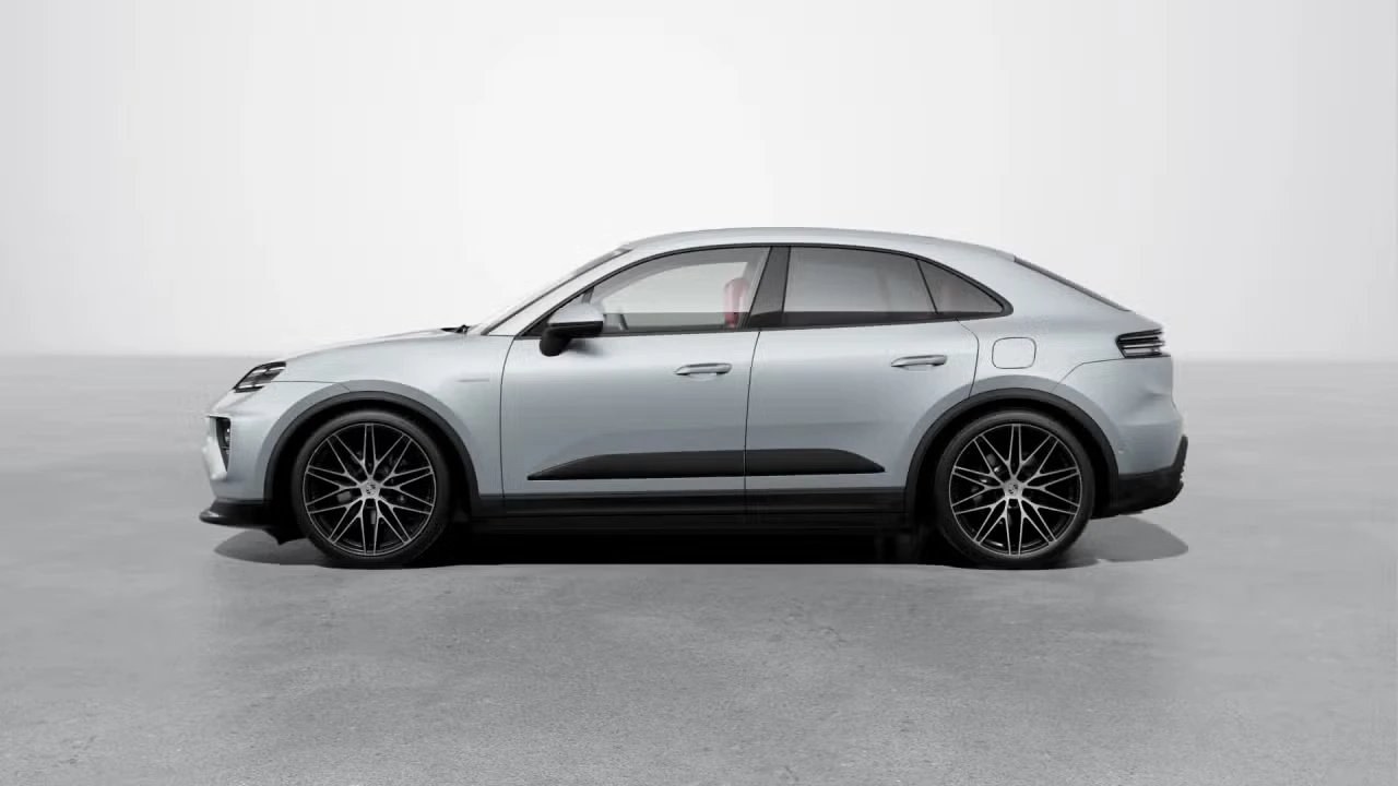 2026 Porsche Macan Electric - Image 12 of 30