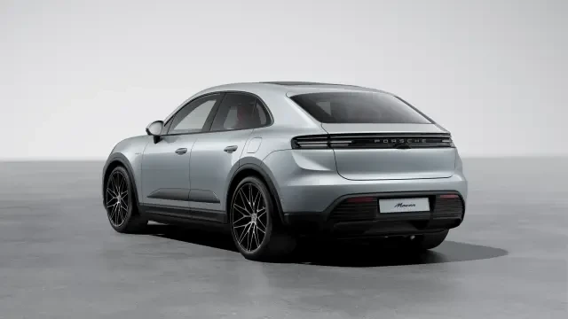 2026 Porsche Macan Electric - Image 22 of 30