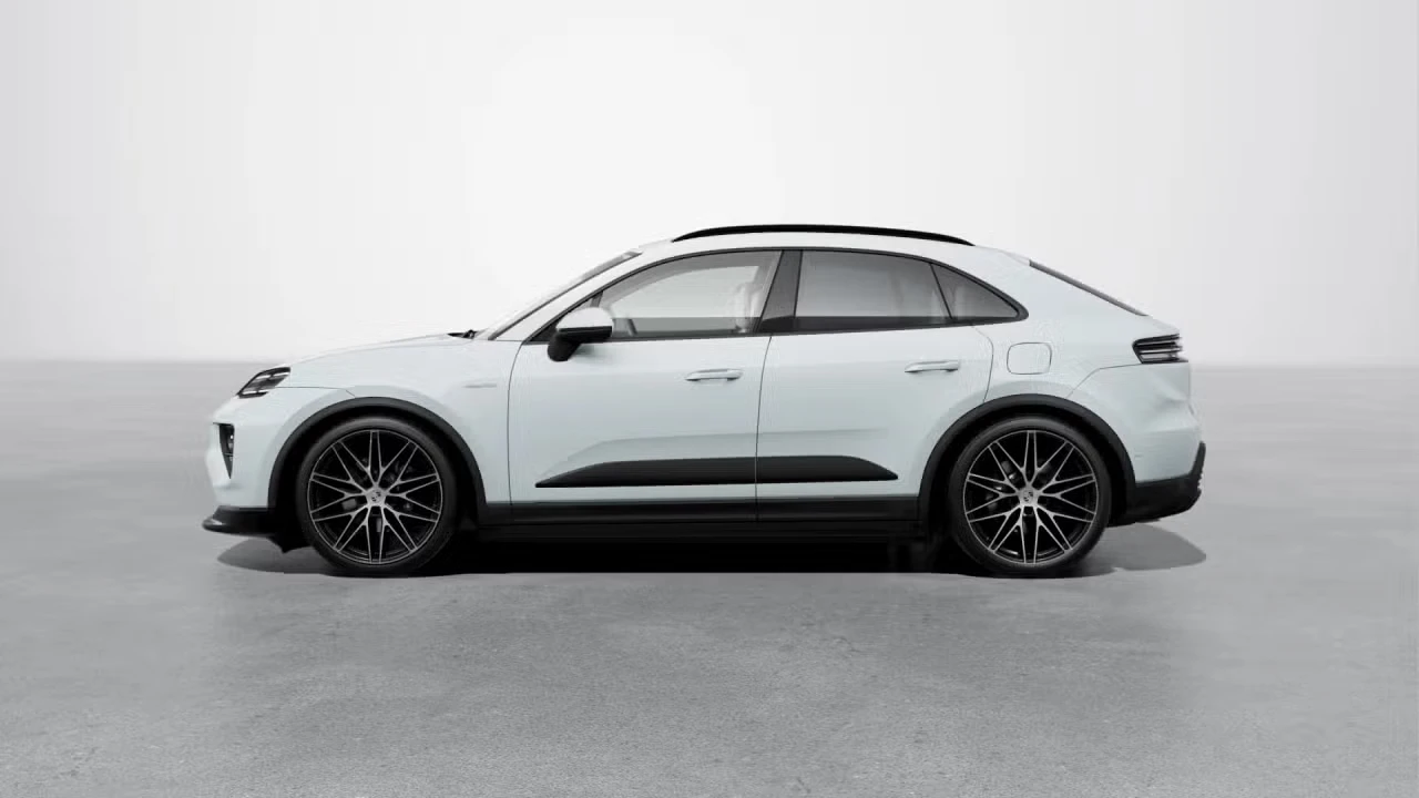 2026 Porsche Macan Electric - Image 12 of 30