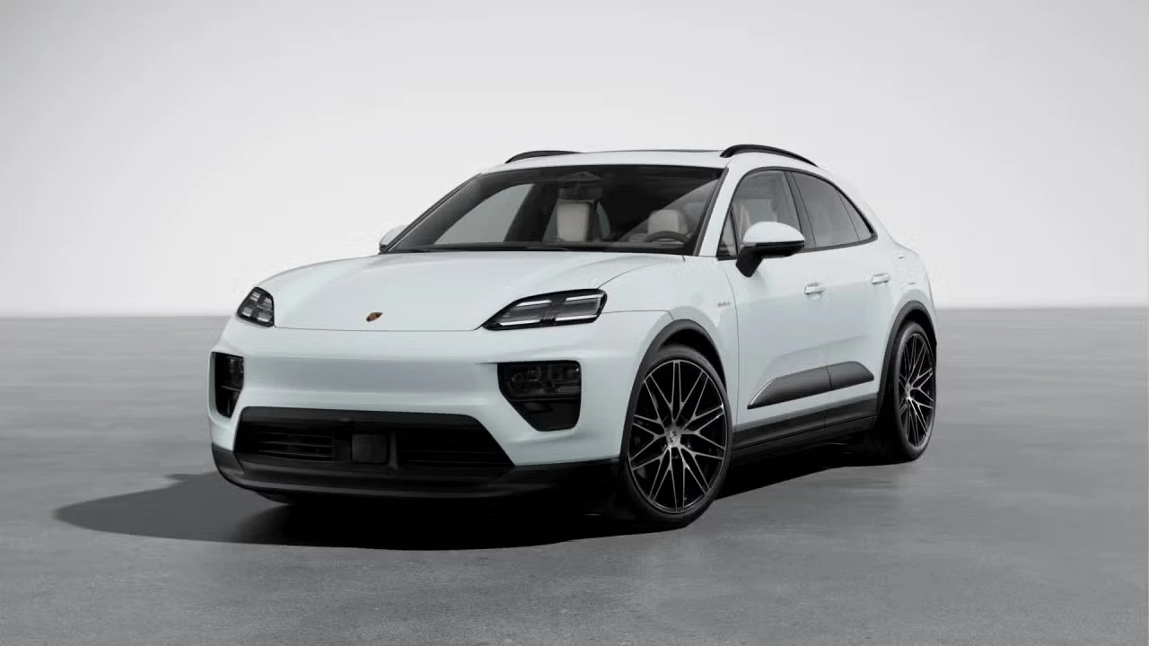 2026 Porsche Macan Electric - Image 4 of 30