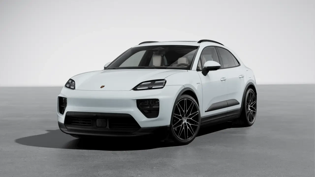 2026 Porsche Macan Electric - Image 8 of 30