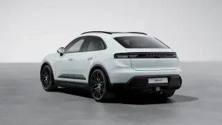 2026 Porsche Macan Electric - Image 21 of 30