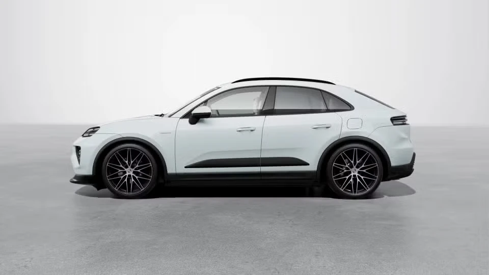 2026 Porsche Macan Electric - Image 11 of 30