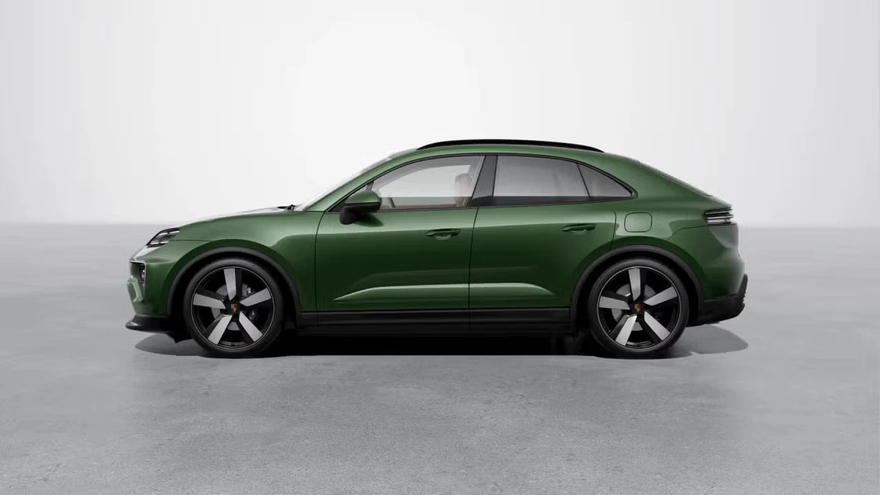 2026 Porsche Macan Electric - Image 12 of 31