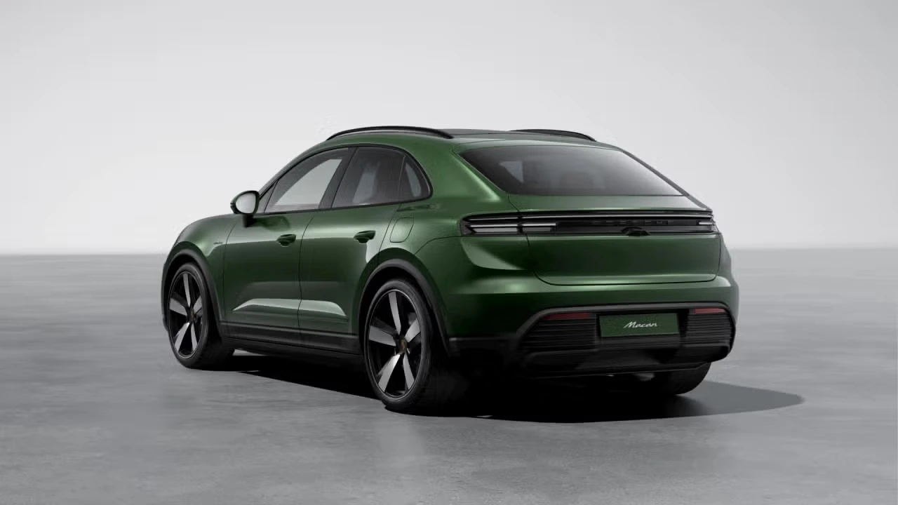 2026 Porsche Macan Electric - Image 20 of 31