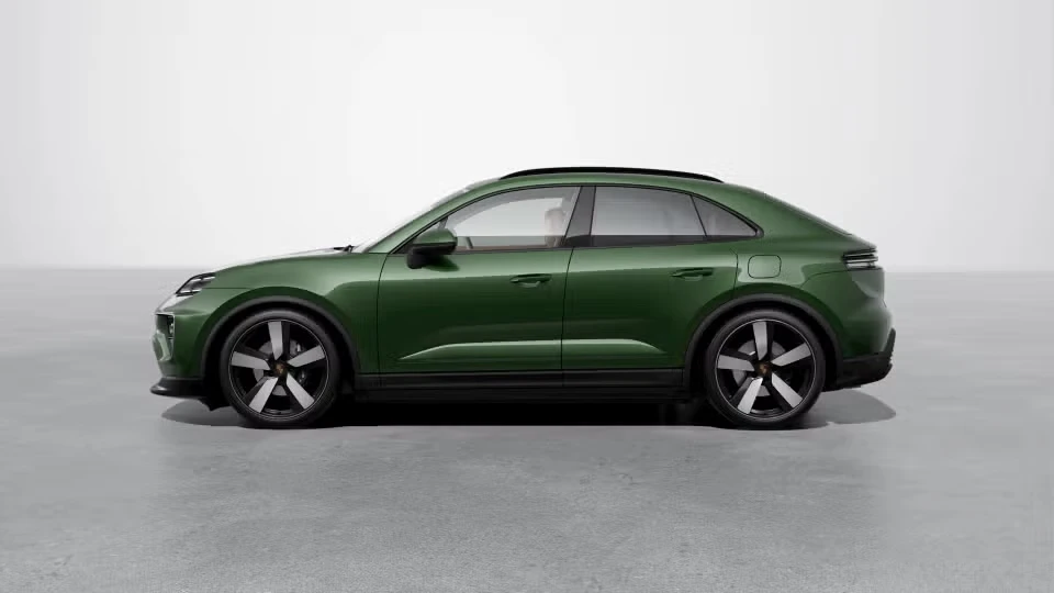 2026 Porsche Macan Electric - Image 11 of 31