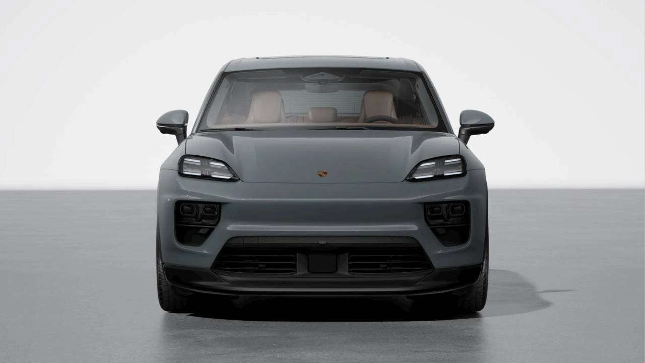2026 Porsche Macan Electric - Image 8 of 10
