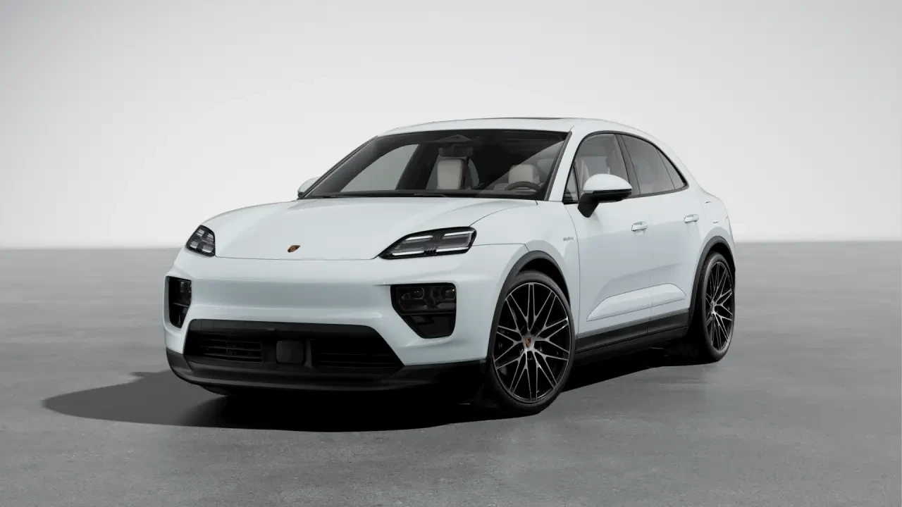 2026 Porsche Macan - Image 8 of 30