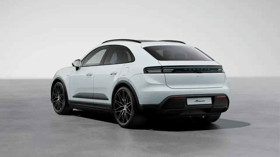2026 Porsche Macan Electric - Image 23 of 30