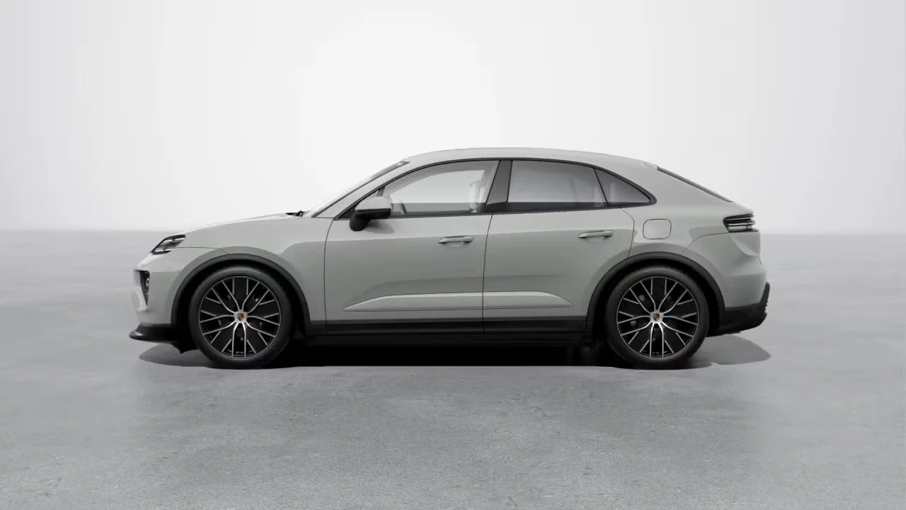 2026 Porsche Macan Electric - Image 12 of 30