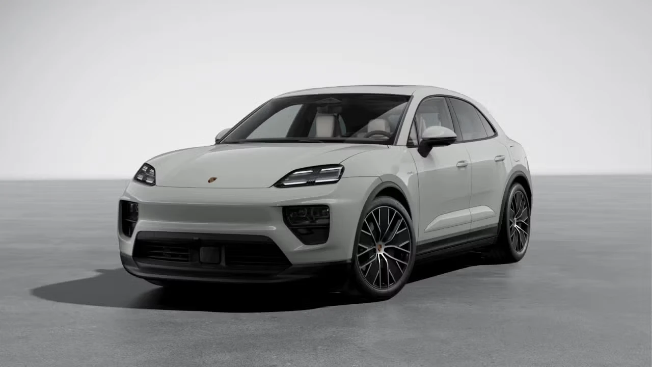 2026 Porsche Macan Electric - Image 4 of 30