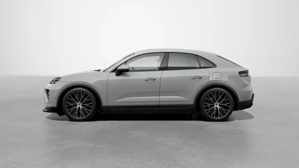 2026 Porsche Macan Electric - Image 15 of 30