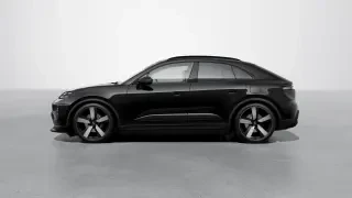 2026 Porsche Macan Electric - Image 13 of 30