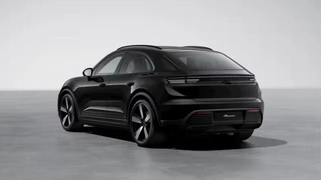 2026 Porsche Macan Electric - Image 18 of 30