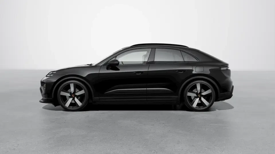2026 Porsche Macan Electric - Image 15 of 30
