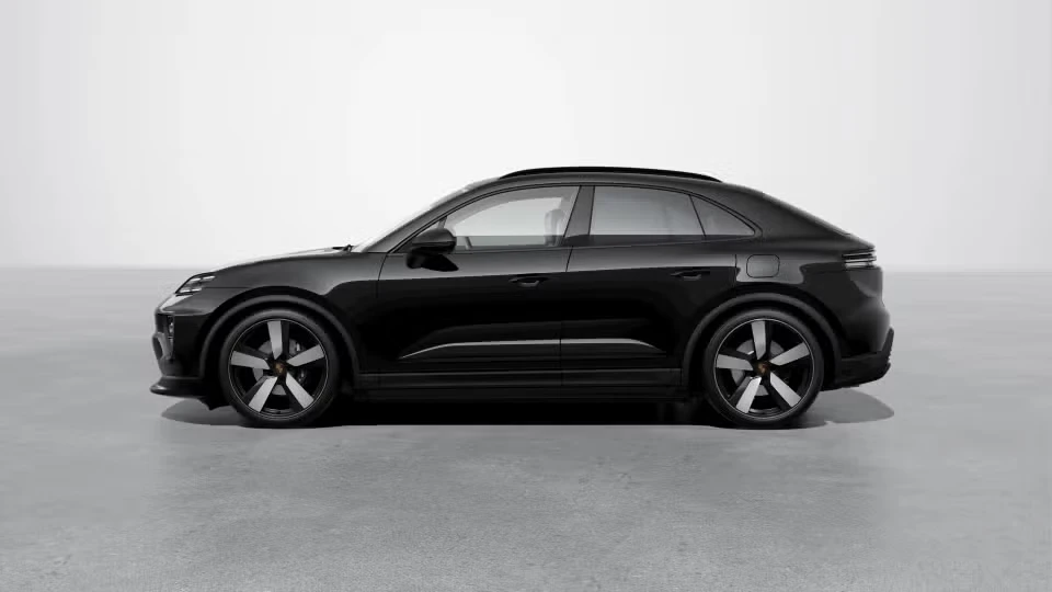 2026 Porsche Macan Electric - Image 11 of 30