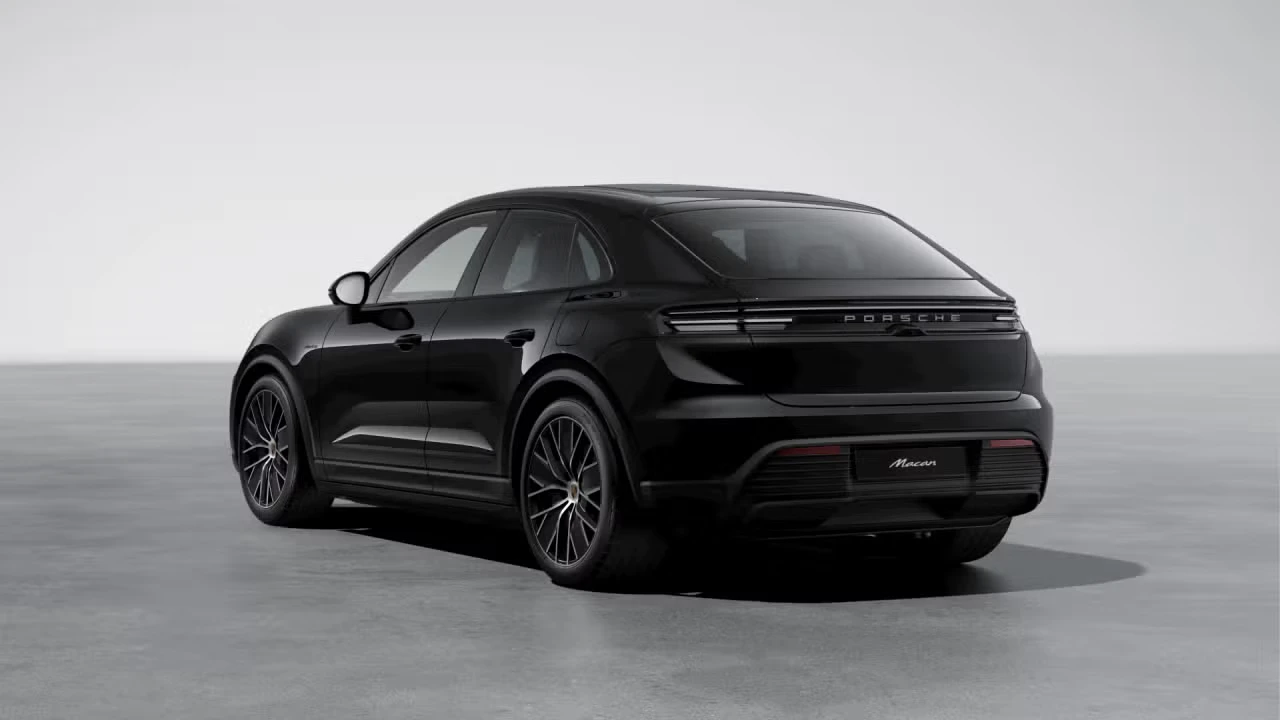 2026 Porsche Macan Electric - Image 20 of 30
