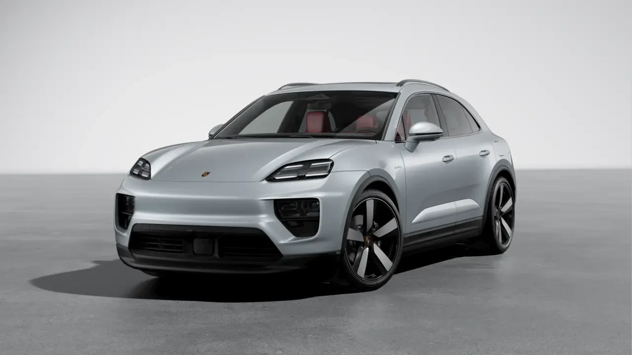 2026 Porsche Macan Electric - Image 8 of 31