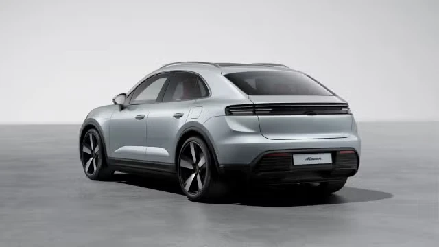 2026 Porsche Macan Electric - Image 18 of 31