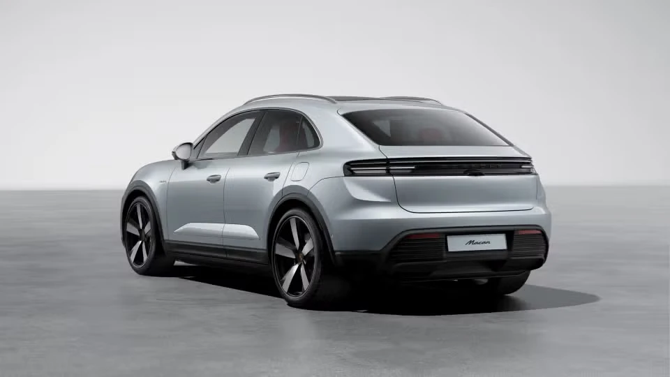 2026 Porsche Macan Electric - Image 19 of 31