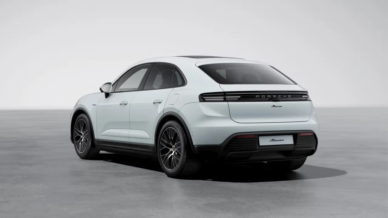 2026 Porsche Macan Electric - Image 20 of 30