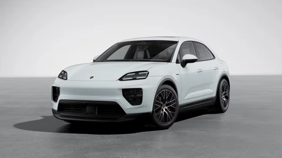 2026 Porsche Macan Electric - Image 3 of 30