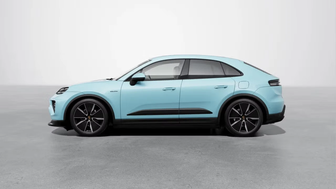 2026 Porsche Macan Electric - Image 12 of 30