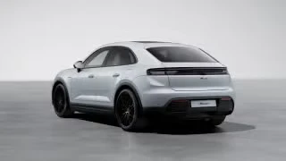 2026 Porsche Macan Electric - Image 17 of 31