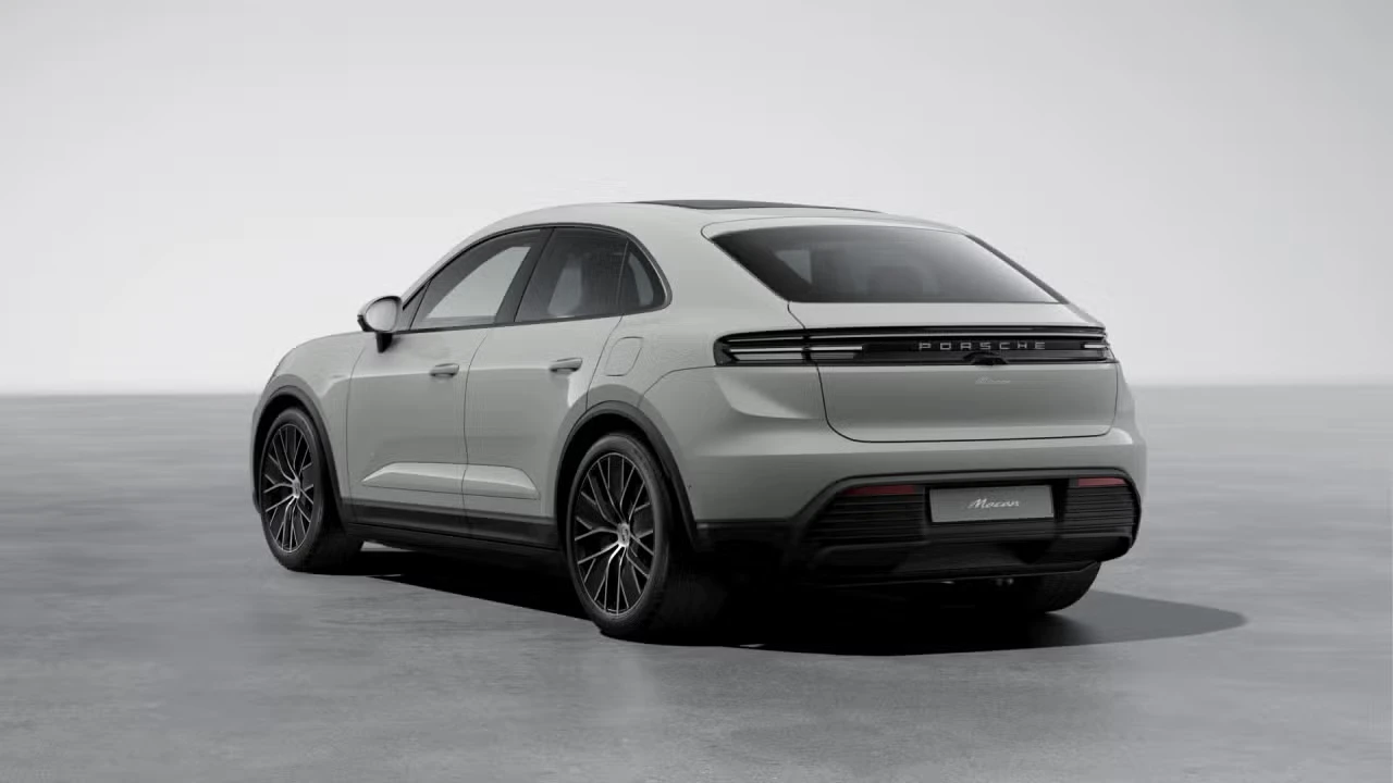 2026 Porsche Macan Electric - Image 20 of 30