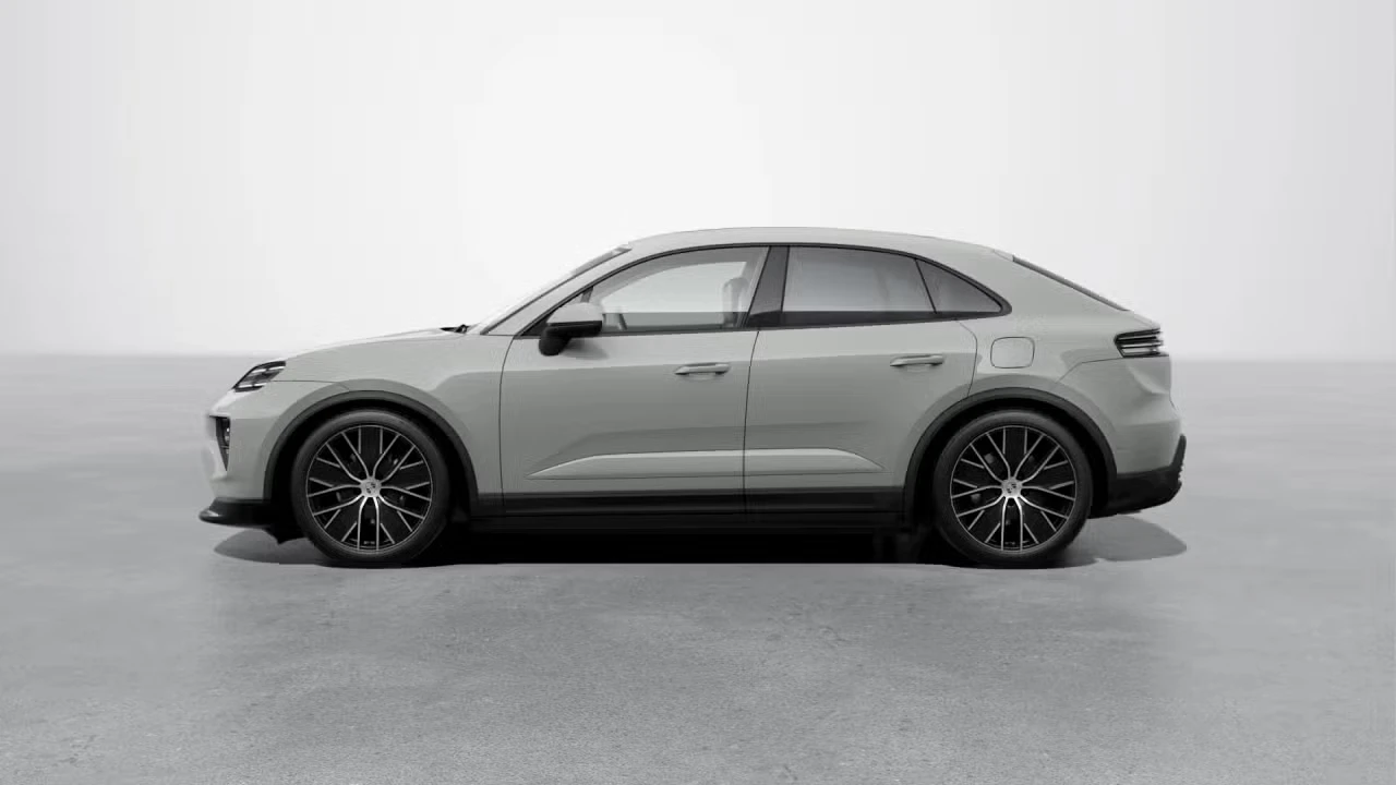 2026 Porsche Macan Electric - Image 12 of 30