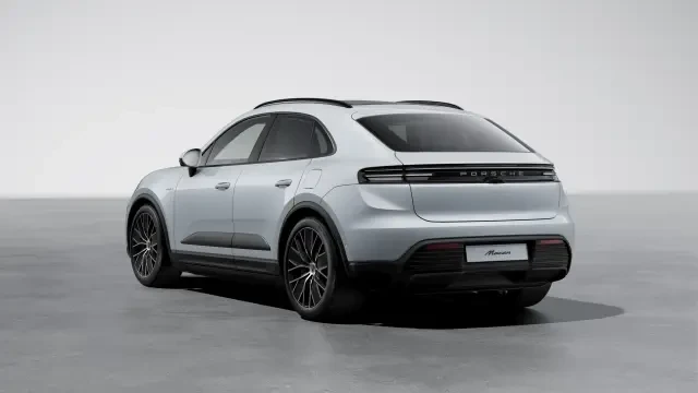 2026 Porsche Macan Electric - Image 22 of 30