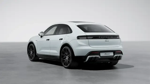 2026 Porsche Macan Electric - Image 22 of 30