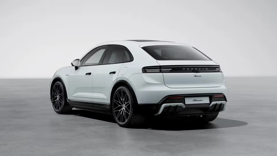 2026 Porsche Macan Electric - Image 19 of 30
