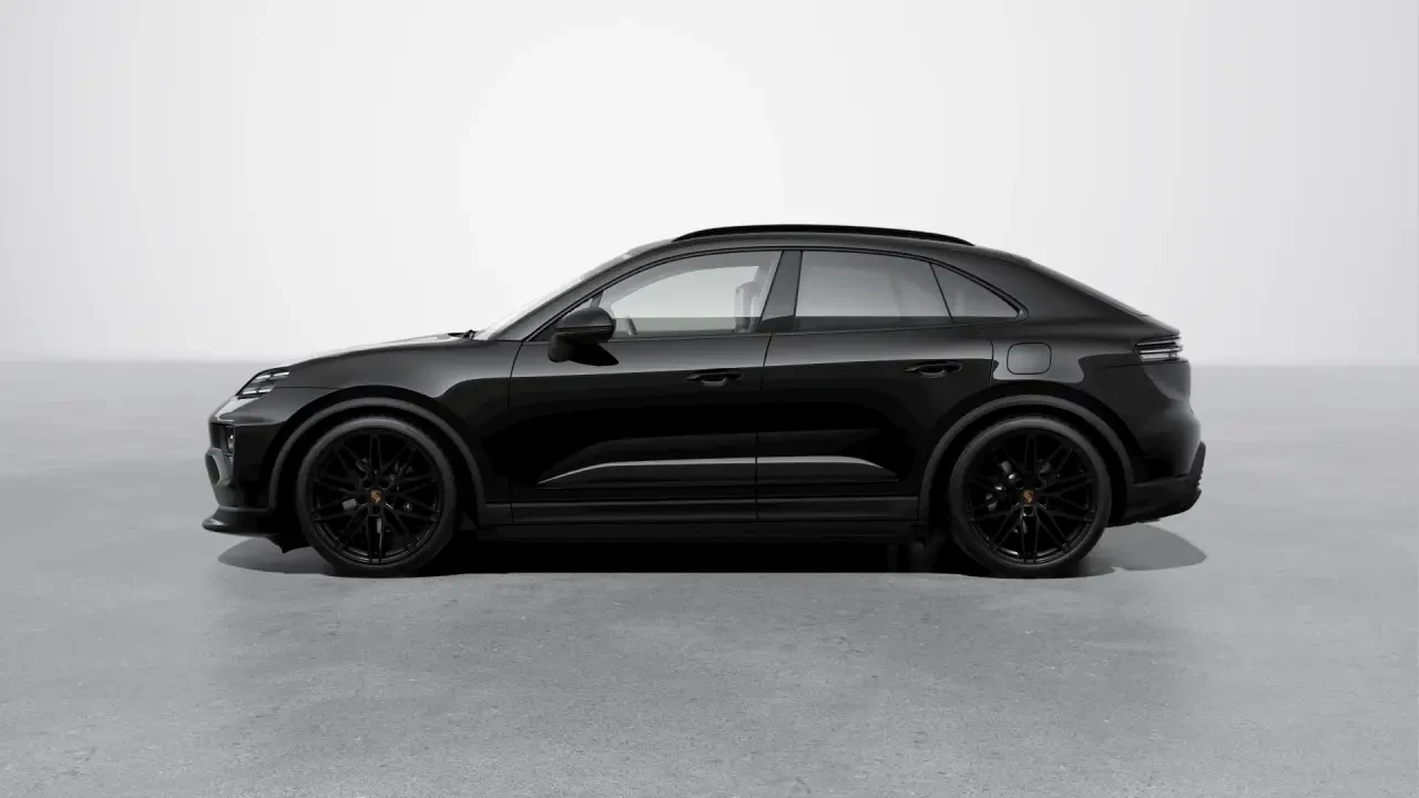 2026 Porsche Macan Electric - Image 16 of 30