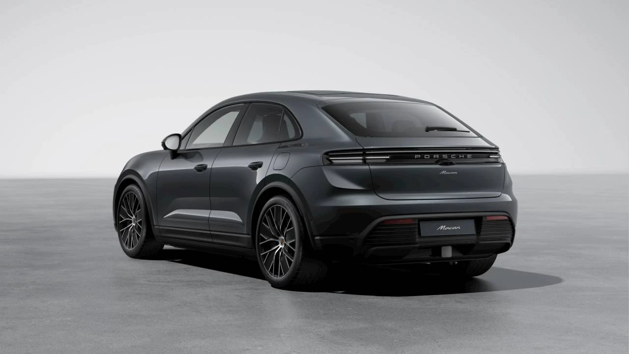 2026 Porsche Macan Electric - Image 3 of 10