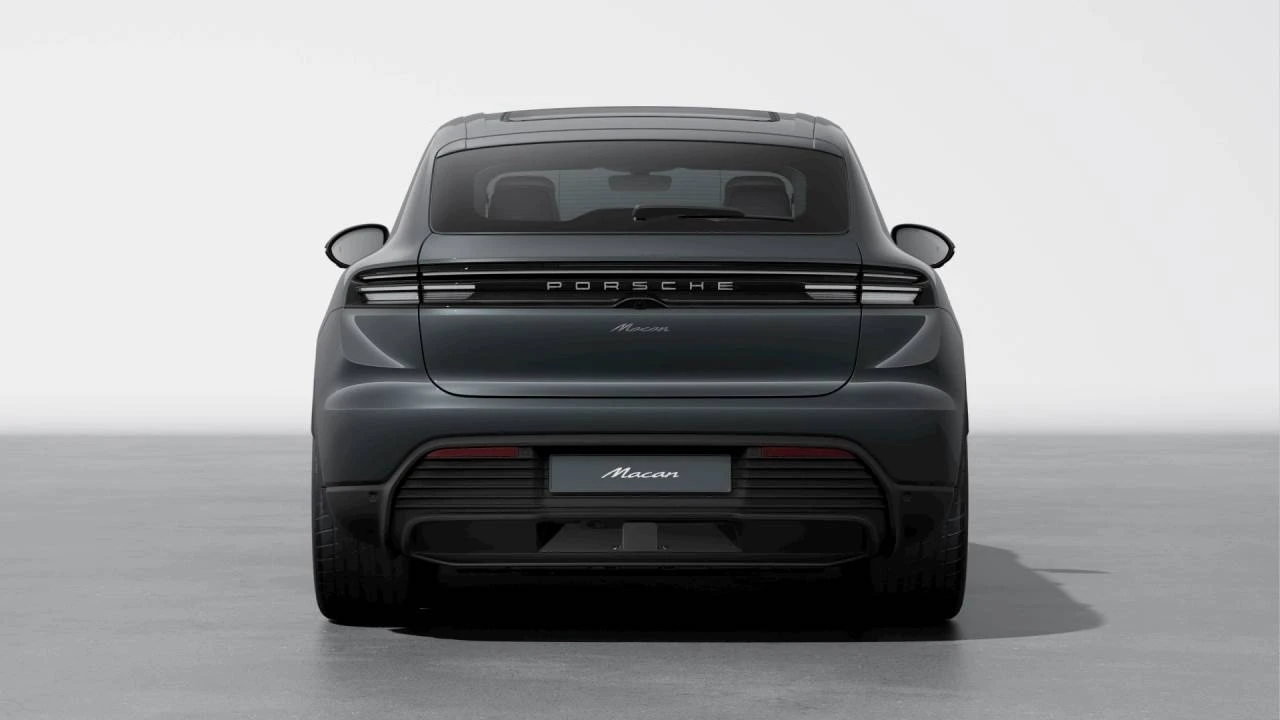 2026 Porsche Macan Electric - Image 7 of 10