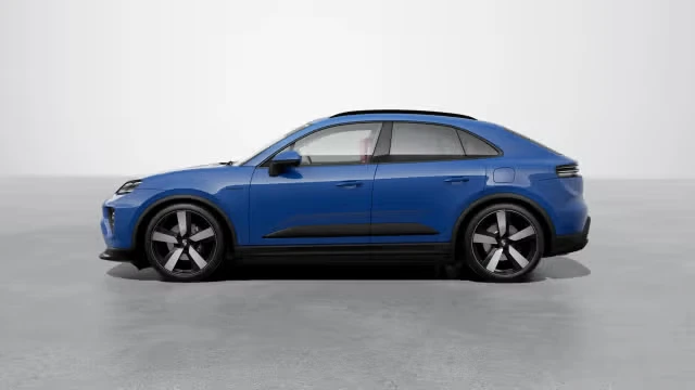 2026 Porsche Macan Electric - Image 10 of 31