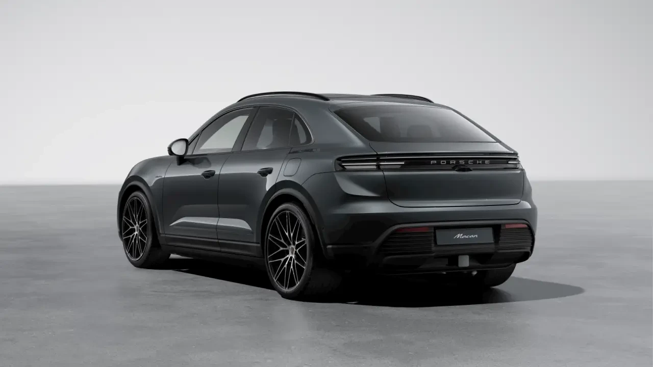 2026 Porsche Macan Electric - Image 24 of 31