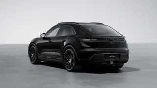 2026 Porsche Macan Electric - Image 21 of 30